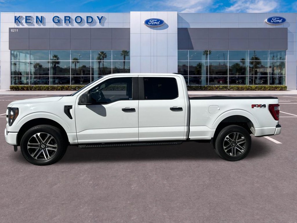 Used 2023 White Ford XL image 4