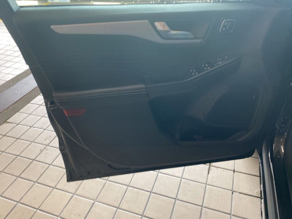 Used 2024 Black Ford Platinum image 10