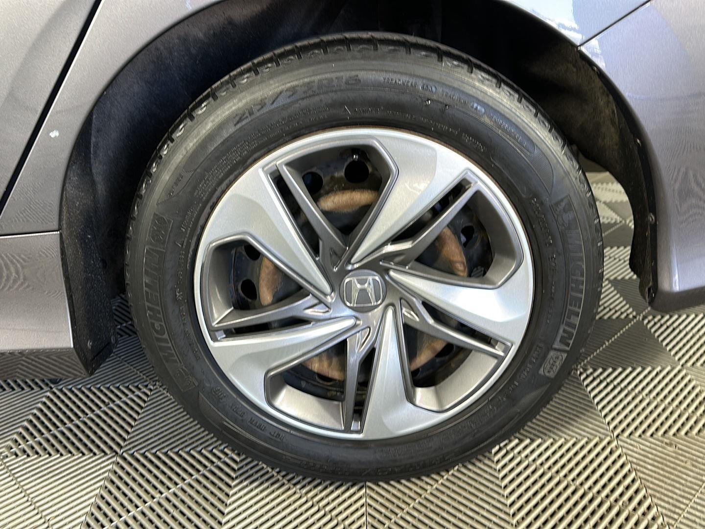 Used 2019 Modern Steel Metallic Honda LX image 13