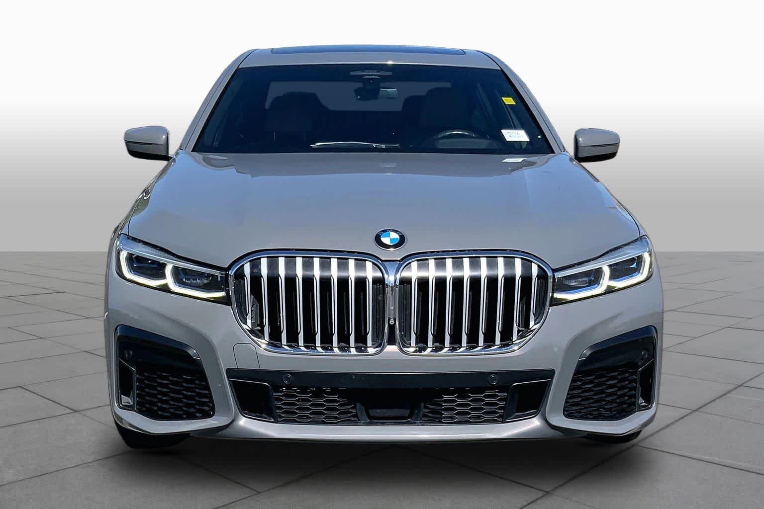 Used 2020 Bemina Grey Amber Effect BMW 750i xDrive image 4