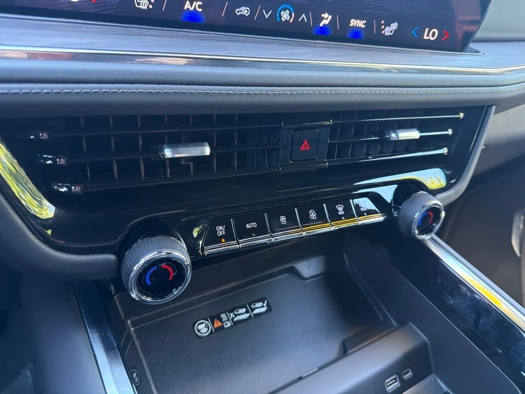Used 2025 Black Chevrolet LT image 33