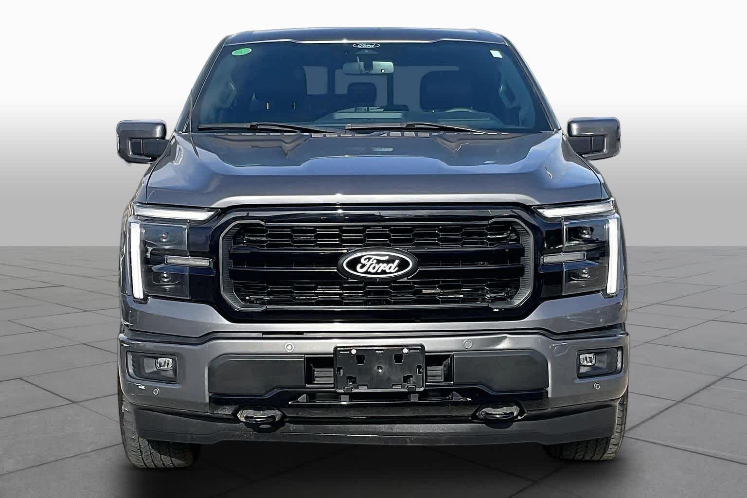 Used 2025 Carbonized Gray Metallic Ford LARIAT image 3