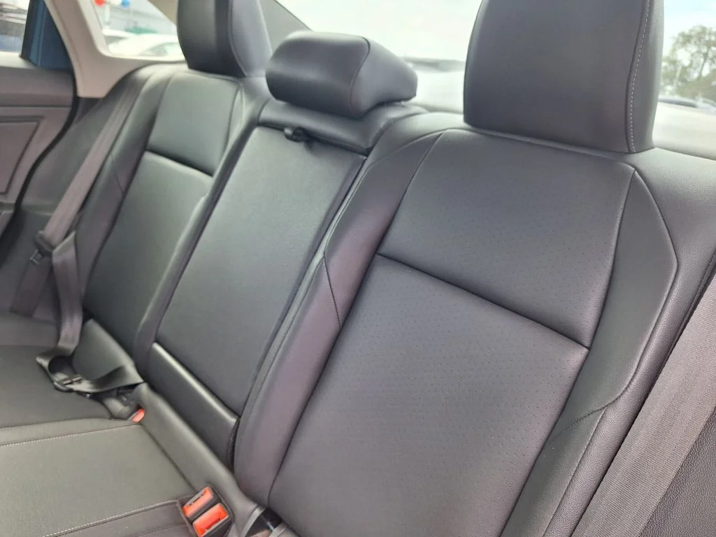 Used 2019  Volkswagen  image 21