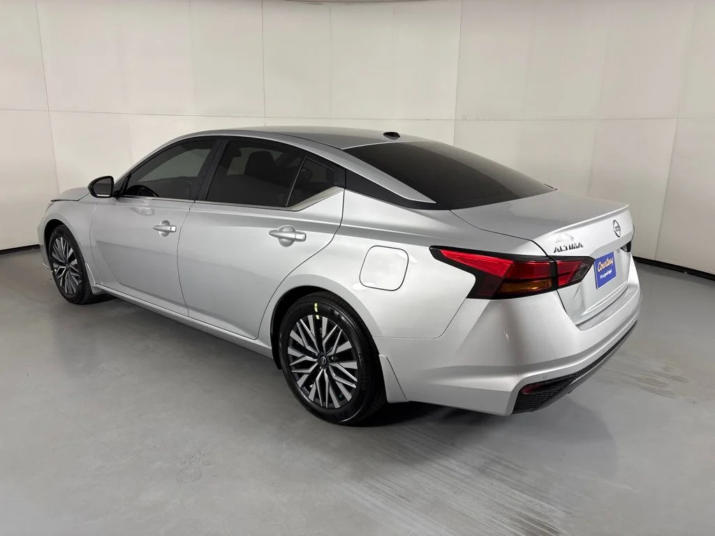 New 2026 Brilliant Silver Metallic Nissan SV image 6
