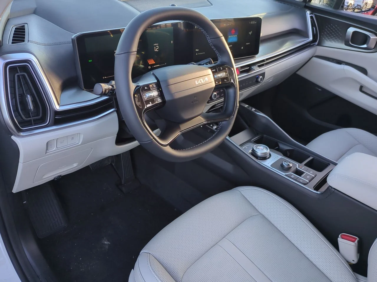 New 2026 Snow White Pearl Kia EX image 10