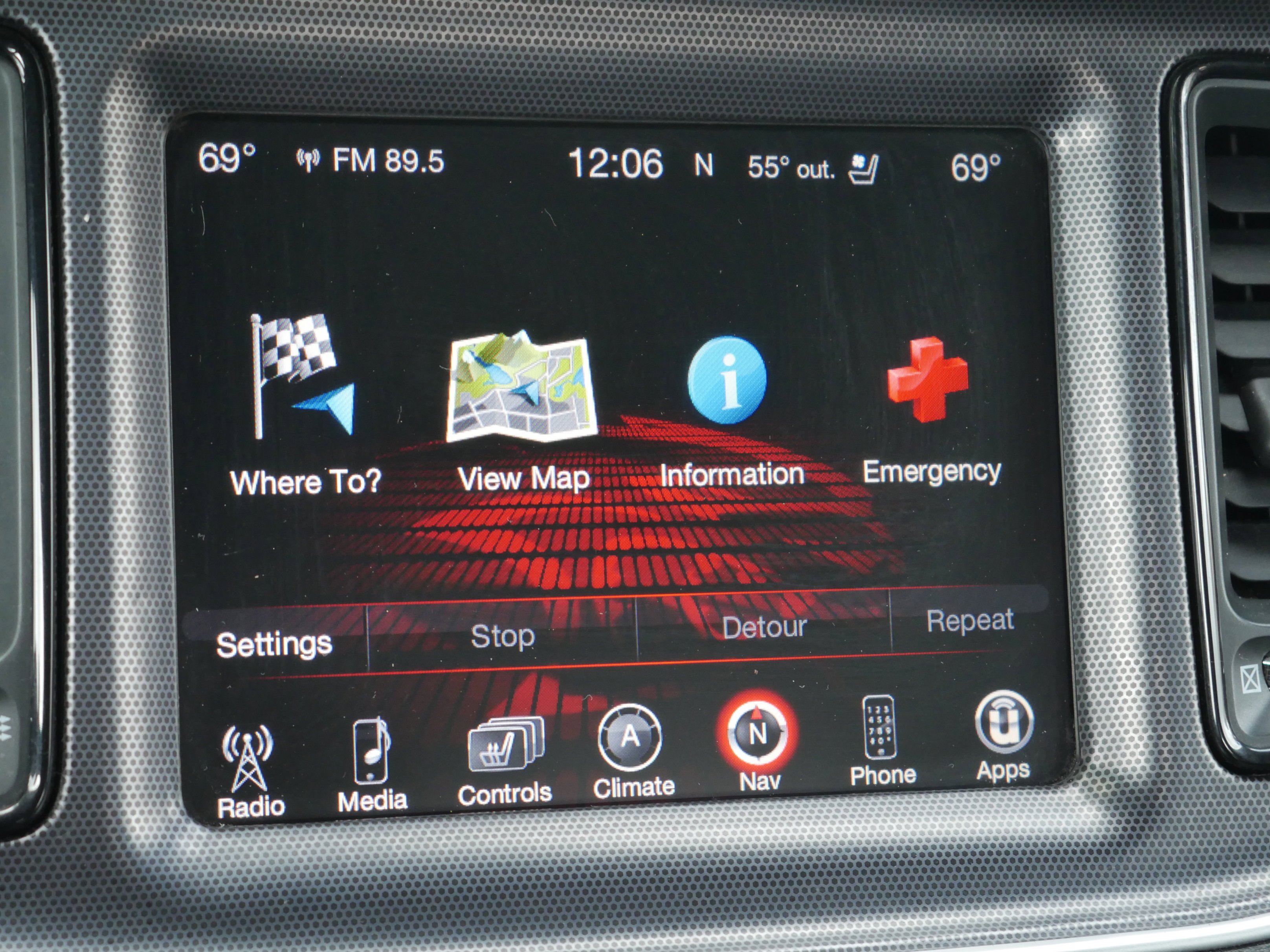 Used 2015 Granite Crystal Clearcoat Metallic Dodge R/T Plus image 13