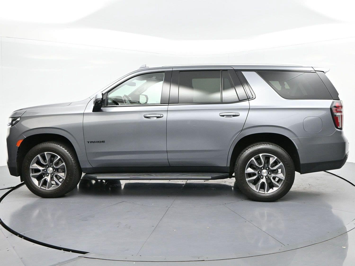 Used 2021 Satin Steel Metallic Chevrolet LT image 4