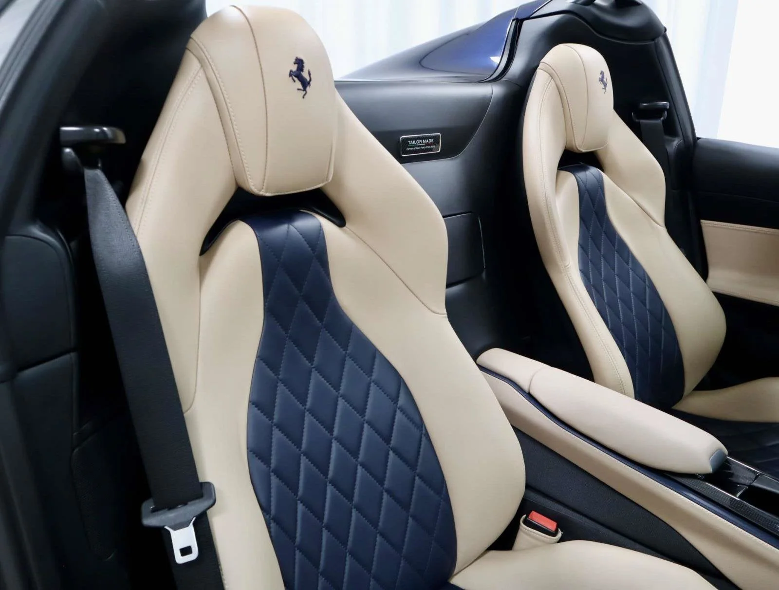 Certified Used 2023 Extra Sample Ferrari  image 15