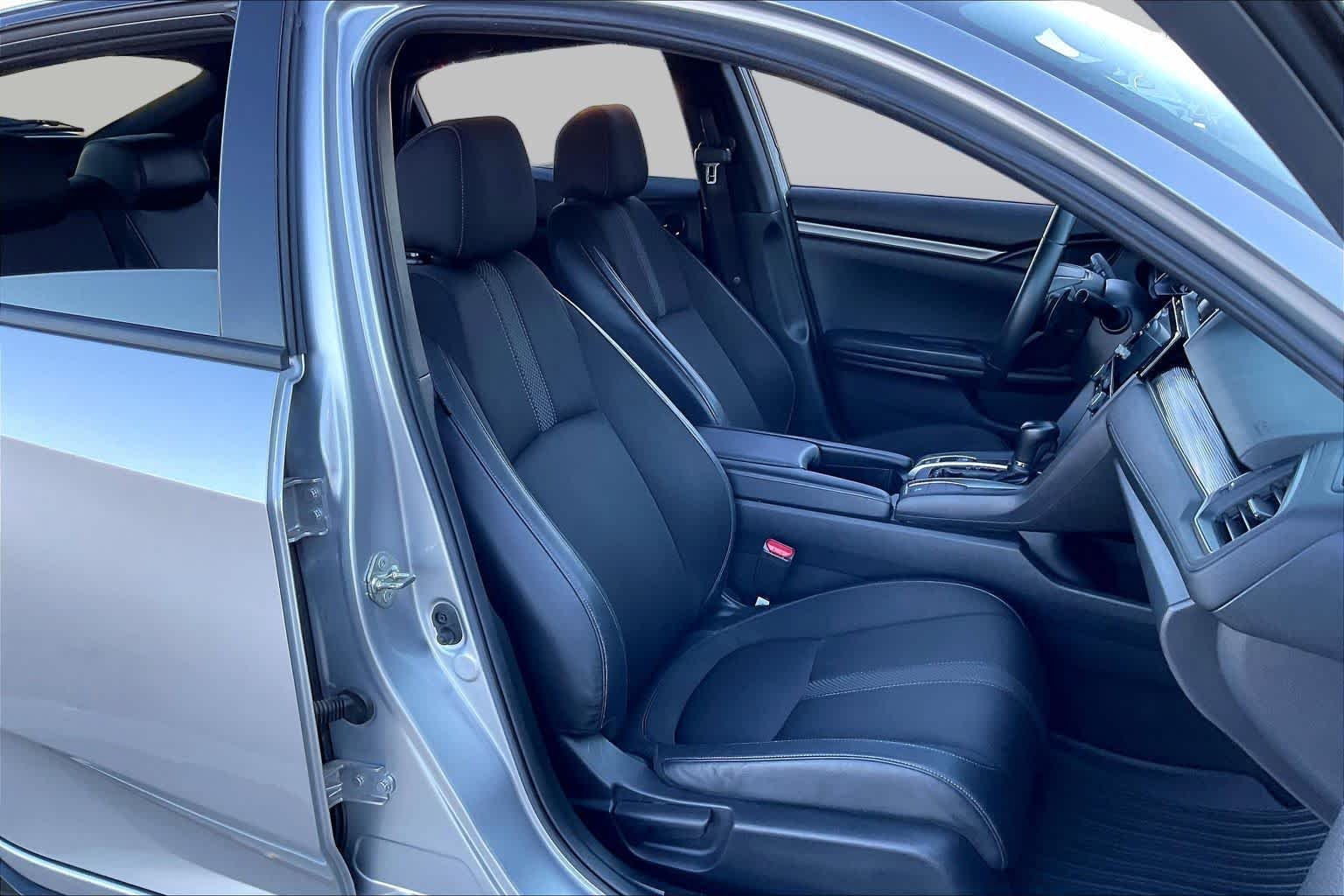 Used 2021 Lunar Silver Metallic Honda Sport image 9