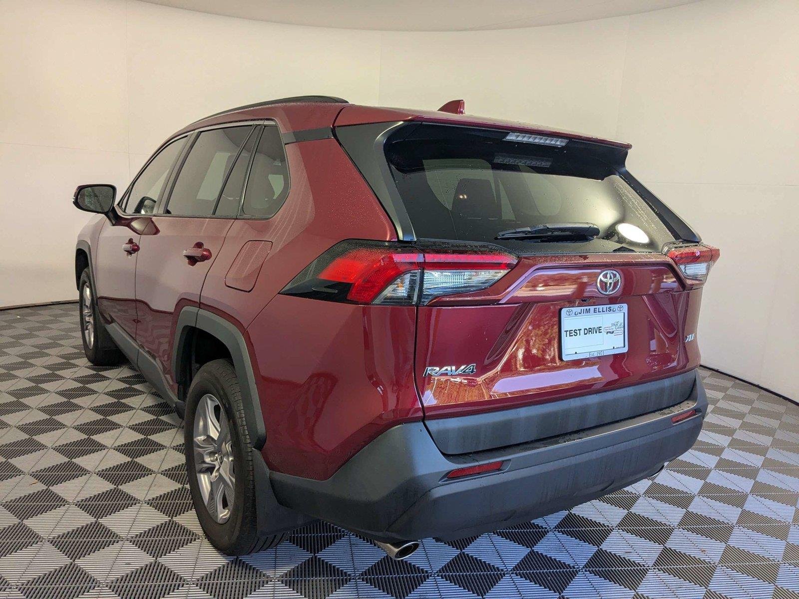 Used 2024 Ruby Flare Pearl Toyota XLE image 6