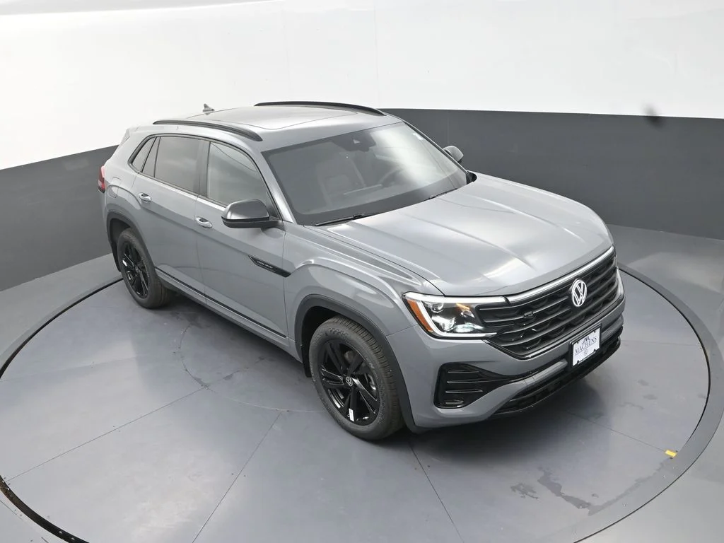 New 2026  Volkswagen 2.0T SEL R-Line Black image 14