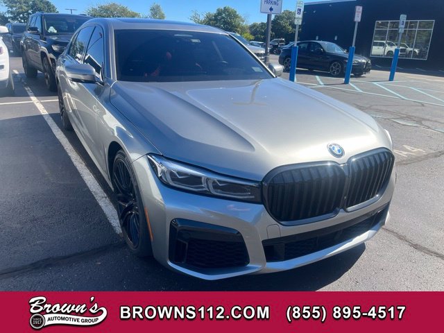2022 BMW 7 Series 750i