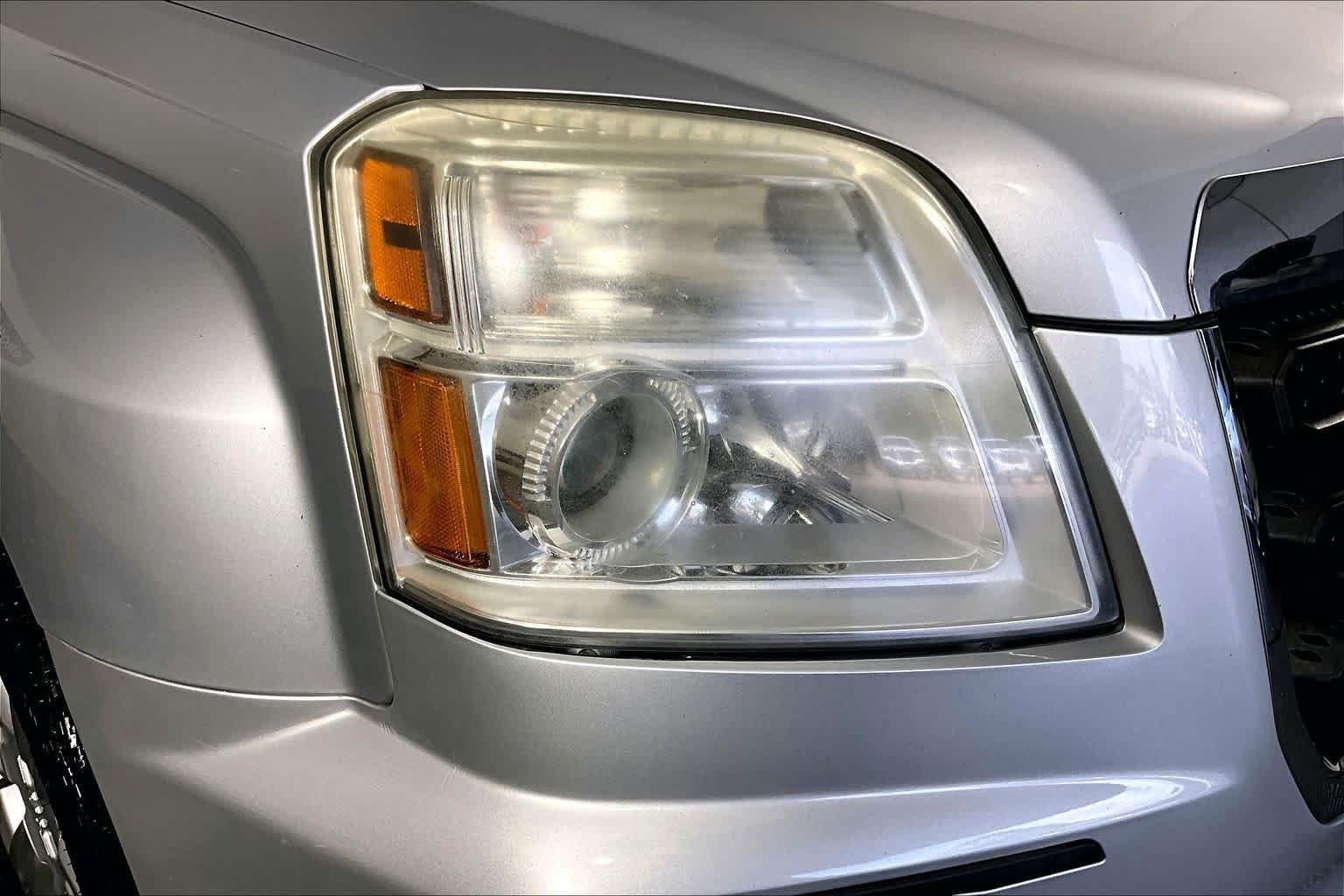 Used 2016 Quicksilver Metallic GMC SLE image 25