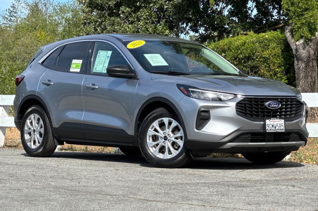 Used 2023 Silver Ford Active image 2
