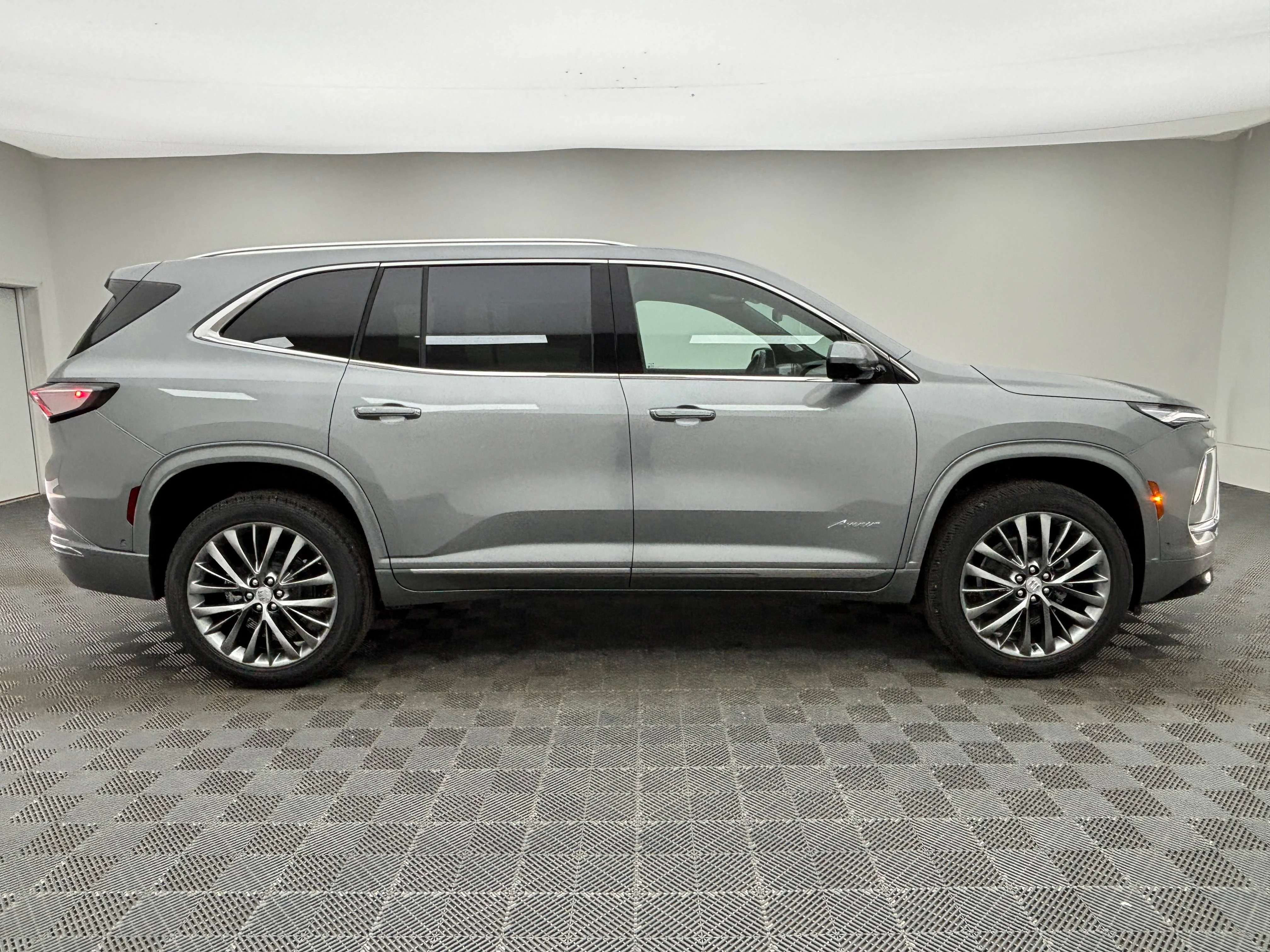 2026 Buick Enclave Avenir - Photo 10