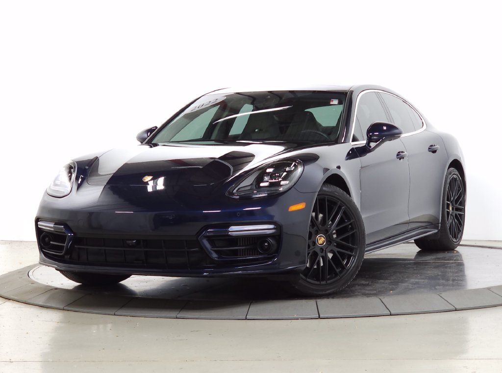Used 2022  Porsche 4S image 1