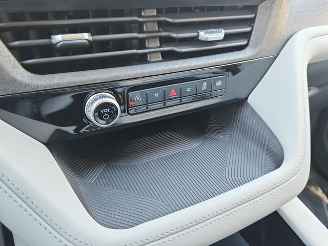 New 2026 Carbonized Gray Metallic Ford Platinum™ image 20
