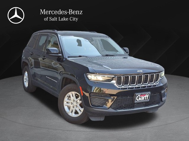 2022 Jeep Grand Cherokee Laredo