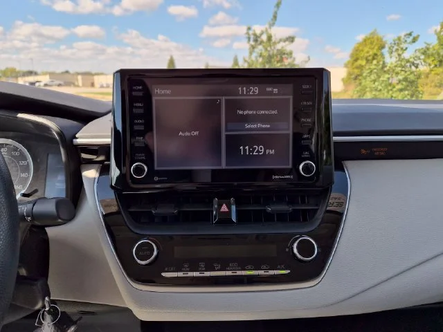 Certified Used 2022 White Toyota LE image 22