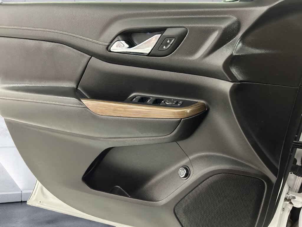 2023 GMC Acadia SLE - Photo 12