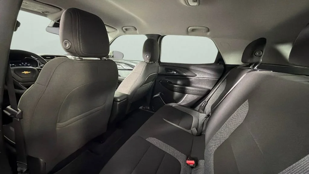 Used 2023 Summit White Chevrolet LT image 26