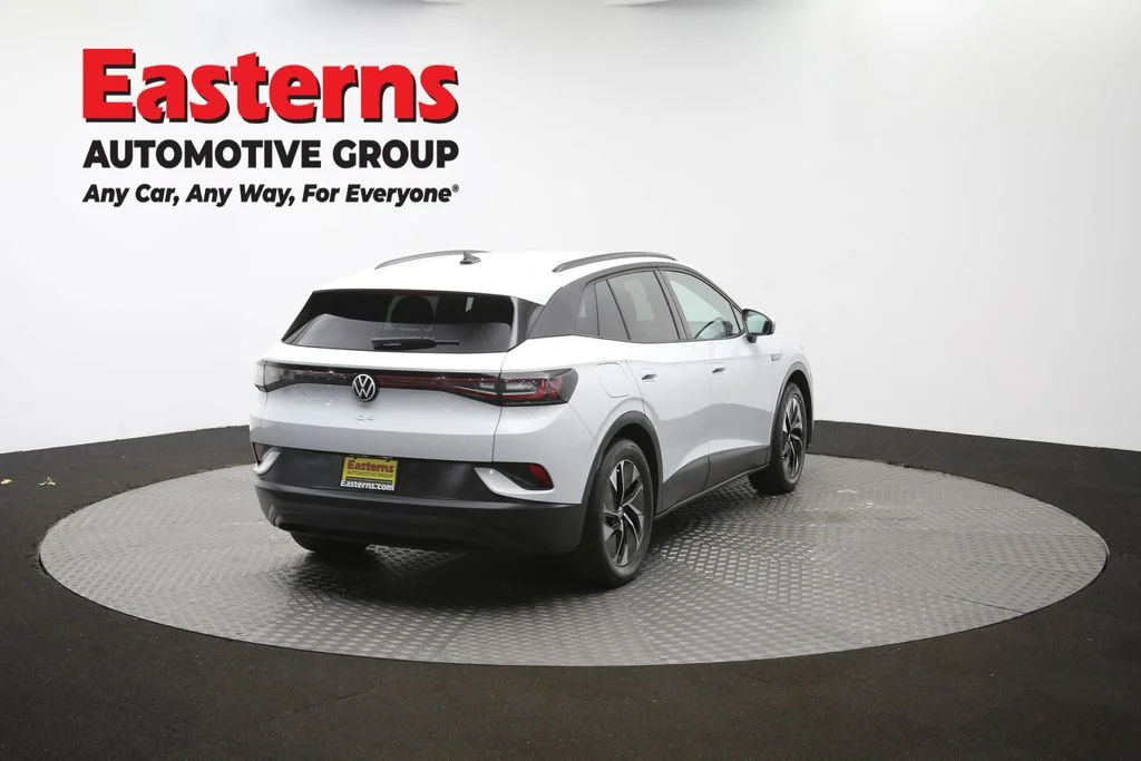 Used 2021 White Volkswagen Pro image 38