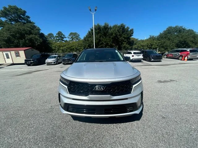 Used 2021 Silver Kia SX image 2
