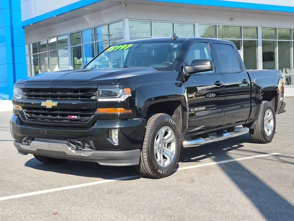 Used 2018 Black Chevrolet LT image 1
