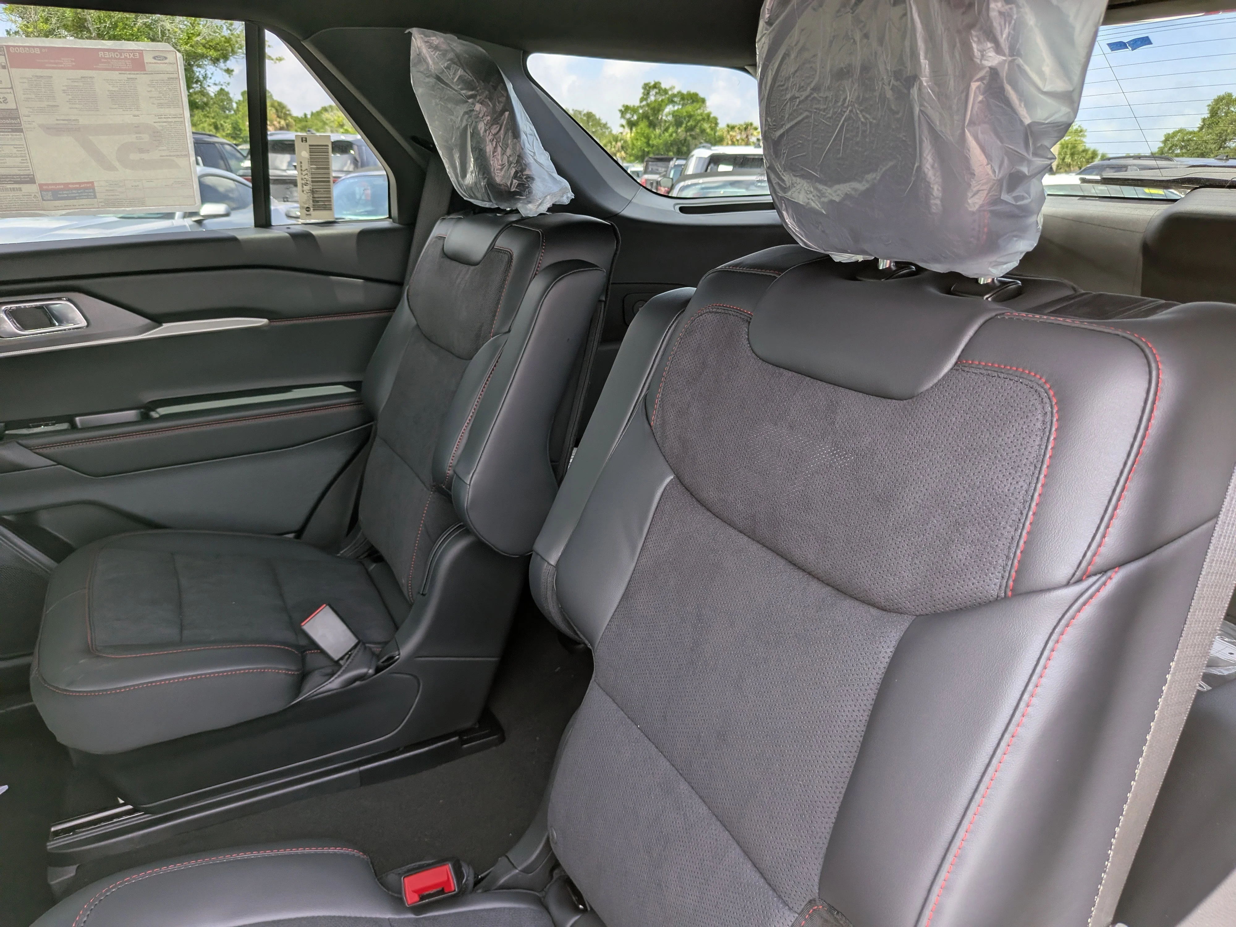 New 2026 Star White Metallic Tri-Coat Ford ST image 16