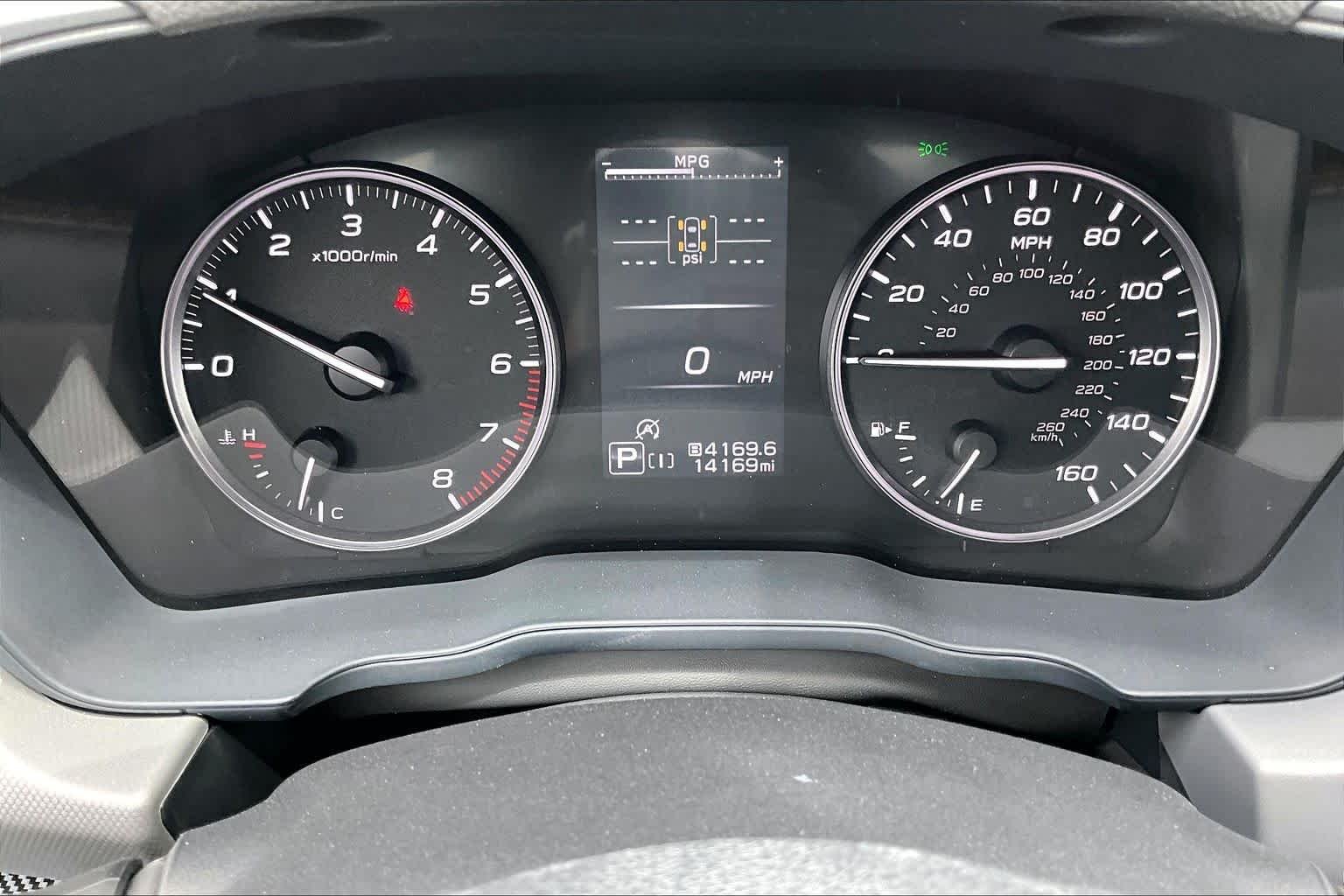 Used 2025 Ice Silver Metallic Subaru Limited image 27