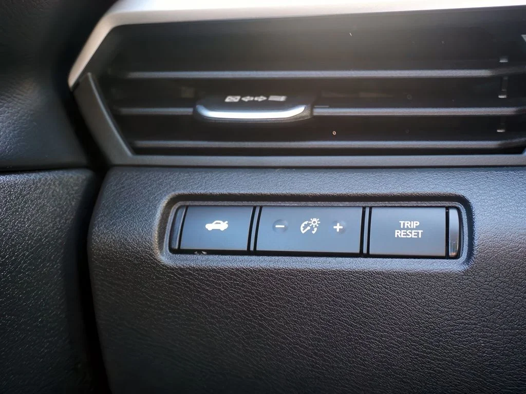 2025 Nissan Altima SV - Photo 23