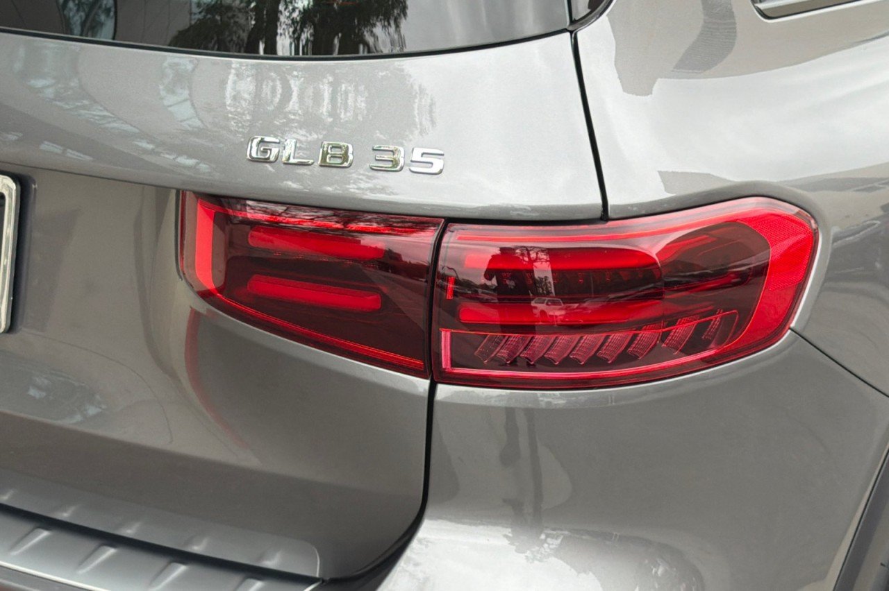 New 2026 Mountain Grey Metallic Mercedes-Benz AMG® GLB 35 4MATIC SUV image 26