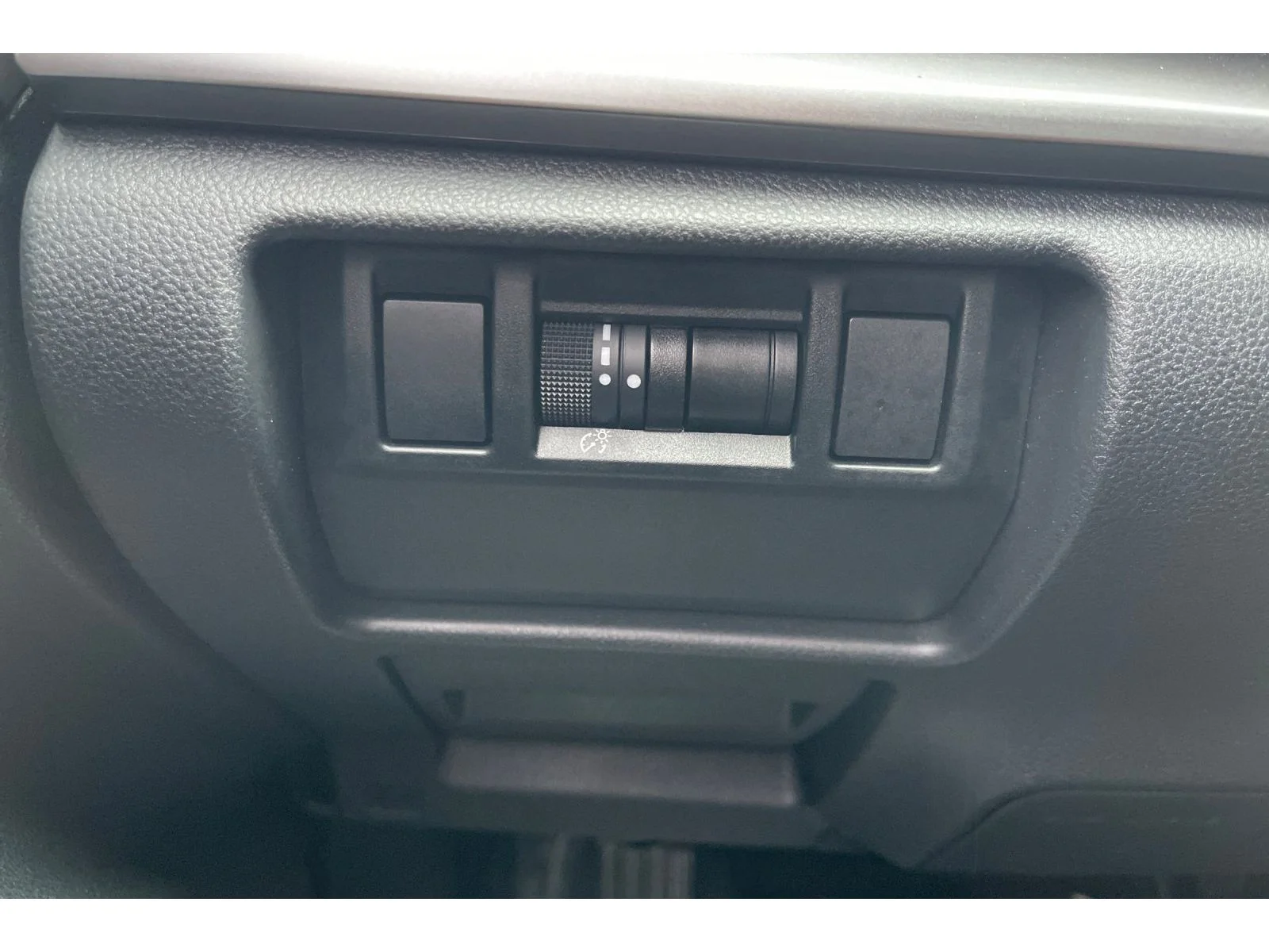 Used 2024 Crystal White Pearl Subaru Sport image 39