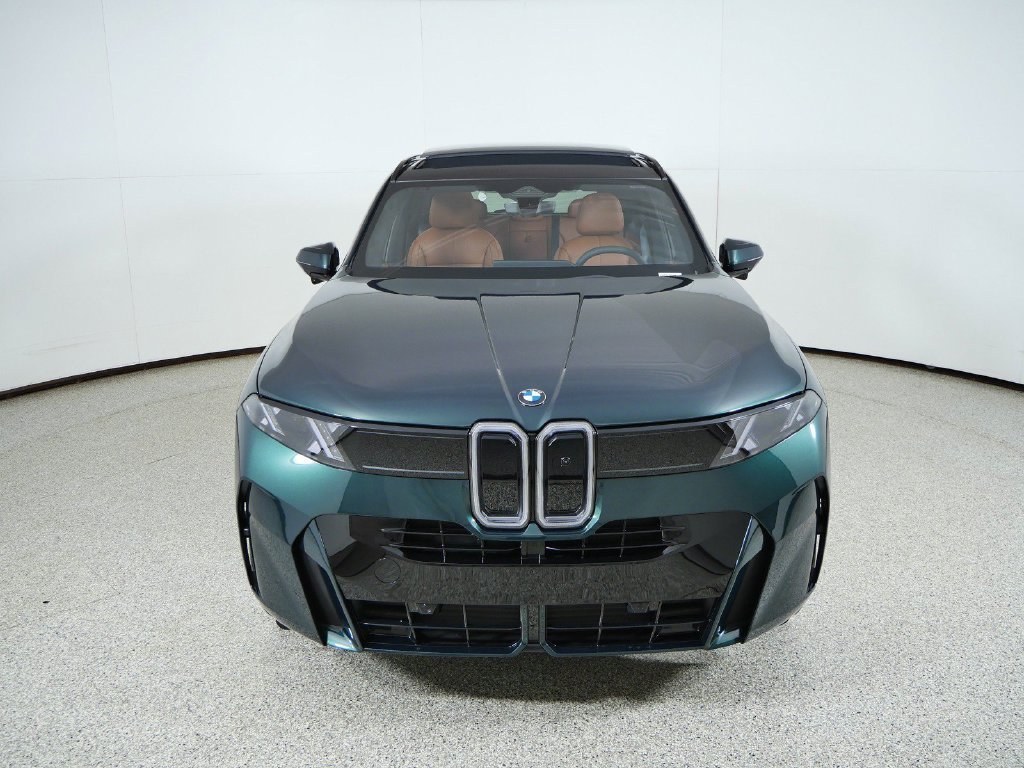 New 2027 Vancouver Green Metallic BMW  image 16