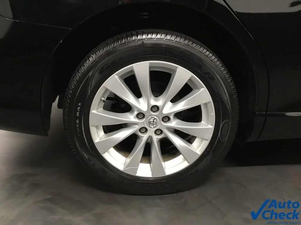 Used 2014 Black Toyota LE image 24
