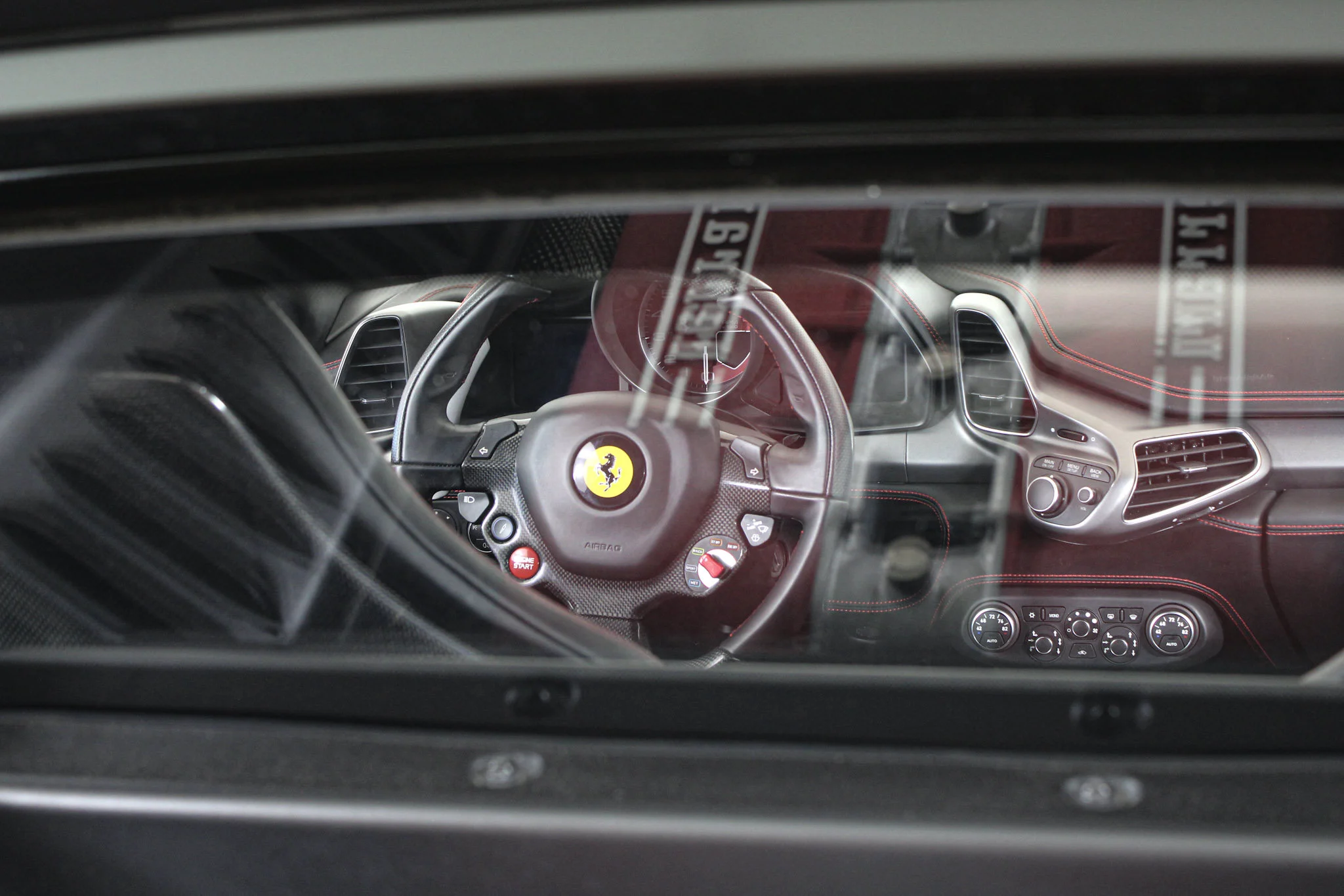 2015 Ferrari 458 Italia Base - Photo 25