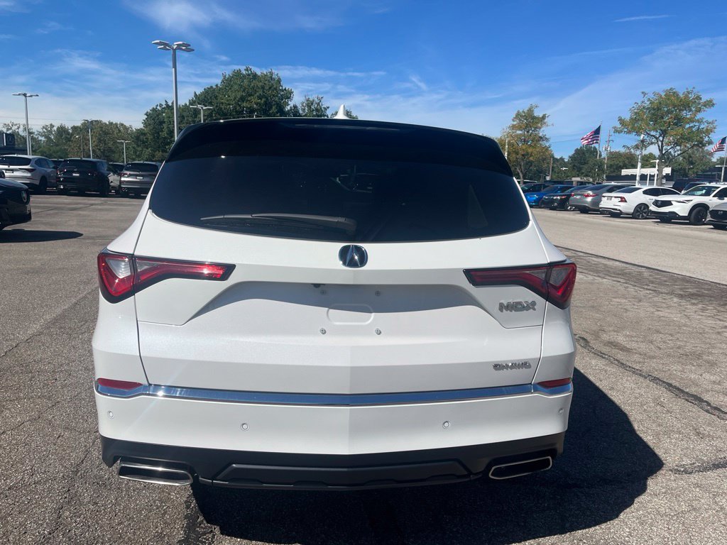 Certified Used 2024 Platinum White Pearl Acura Technology image 4