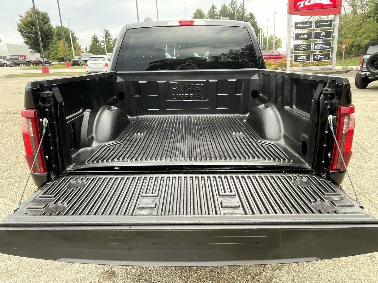 Used 2025 Agate Black Ford XLT image 25