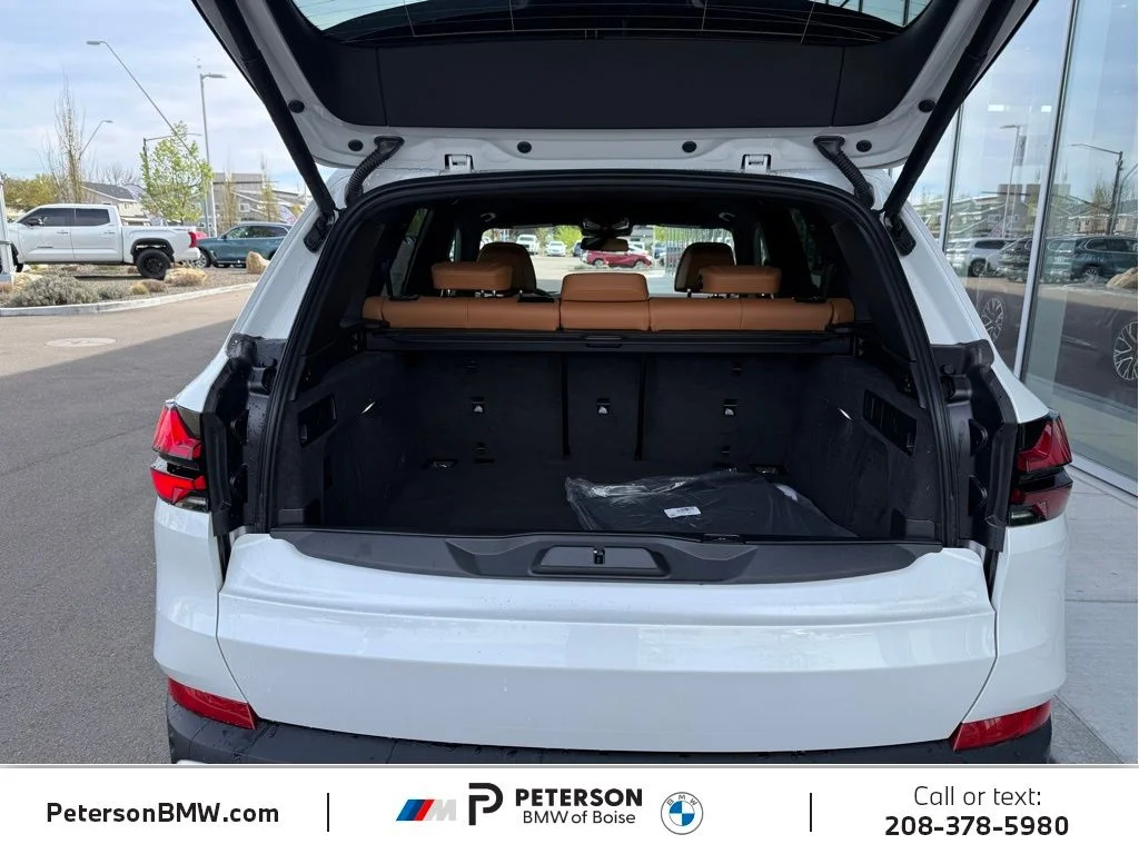 New 2026 White BMW xDrive40i image 13