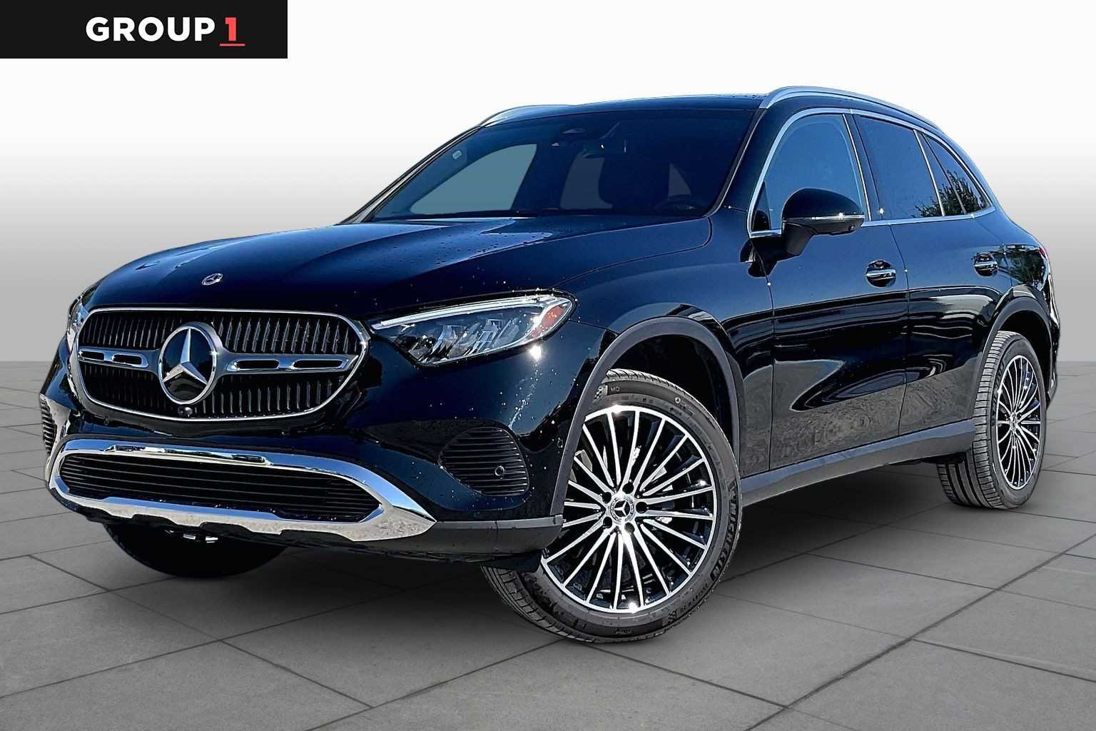2026 Mercedes-Benz GLC GLC 300's photo