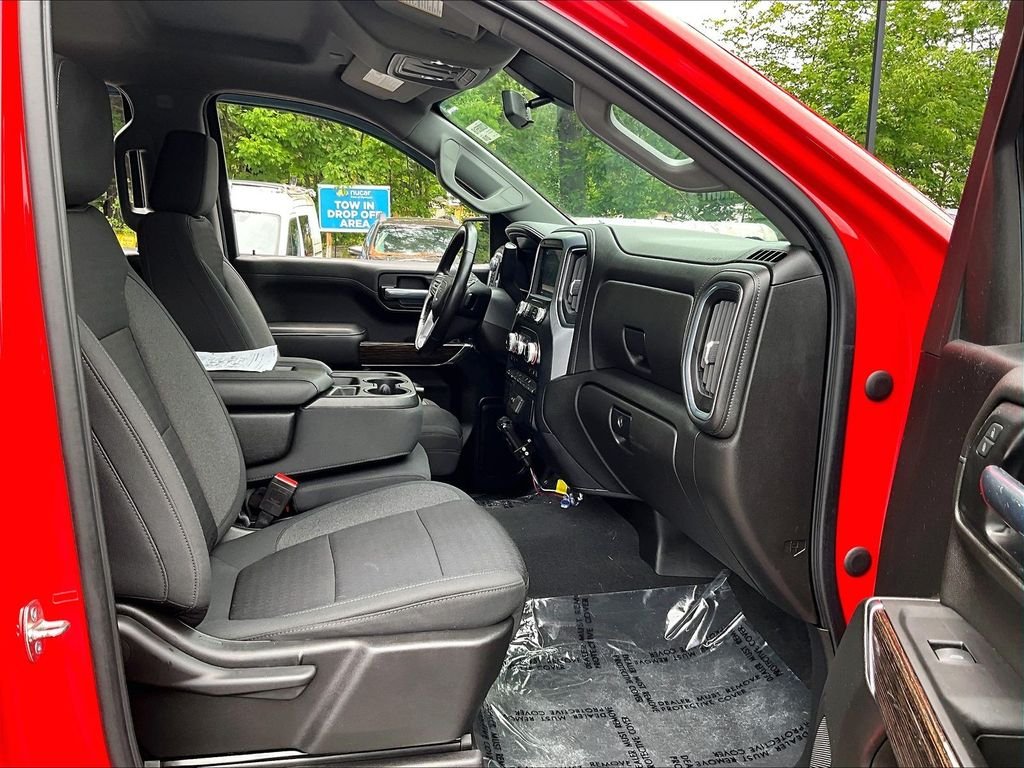 Used 2022 Cardinal Red GMC SLE image 14