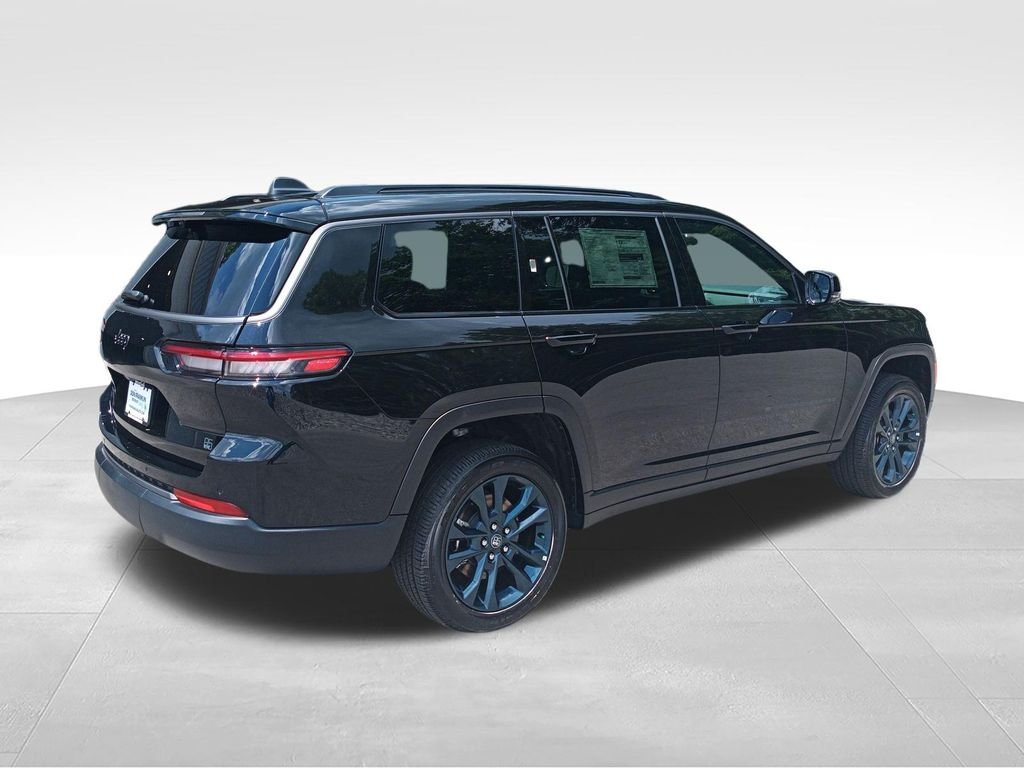 New 2026 Diamond Black Crystal Pearl-Coat Exterior Paint Jeep  image 5