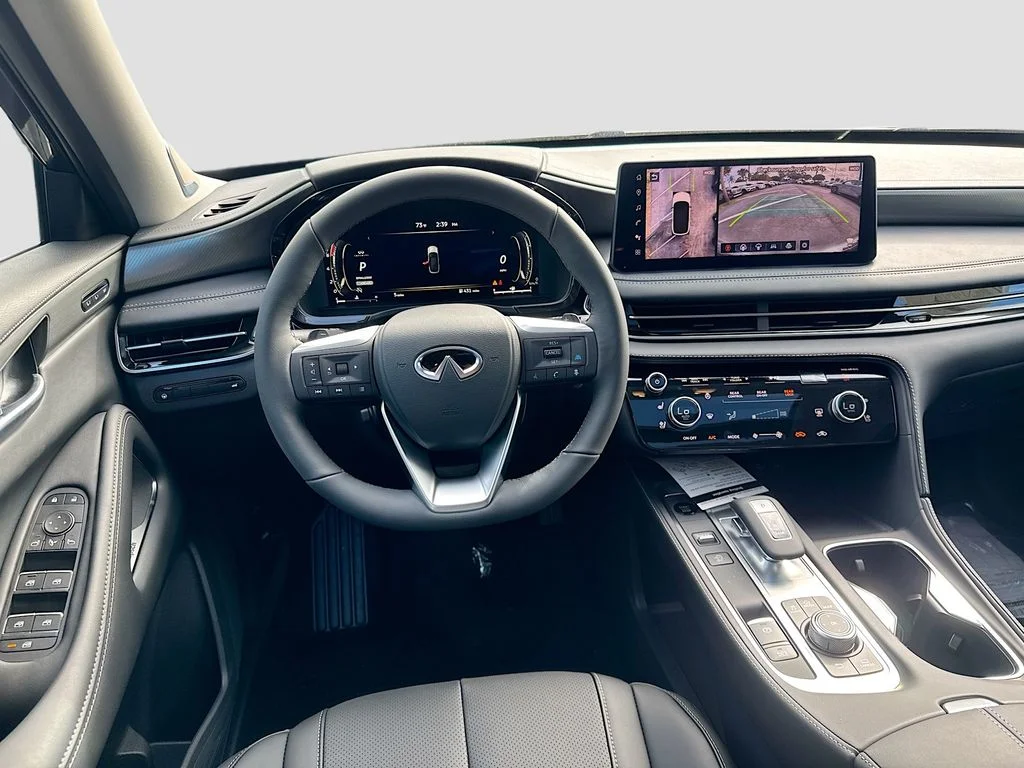 Certified Used 2026 Black INFINITI LUXE image 25