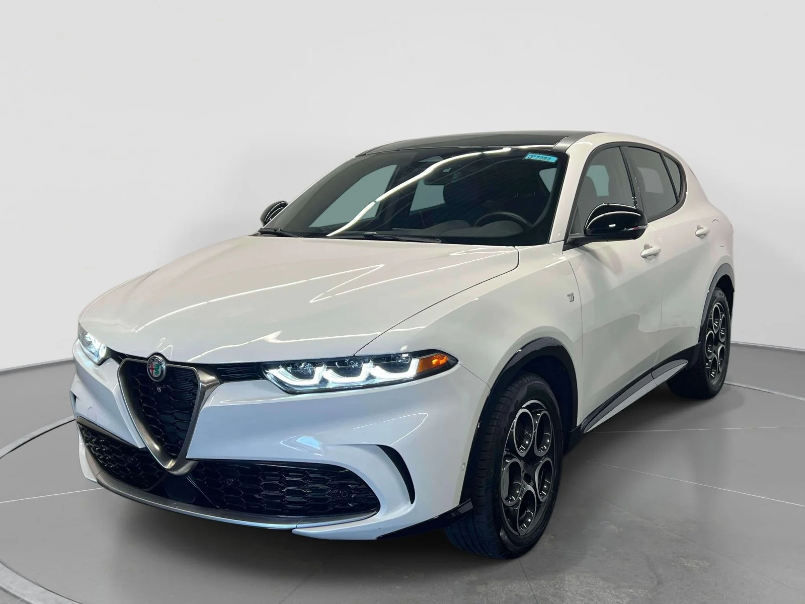 Used 2024 Milano White Alfa Romeo Ti image 4