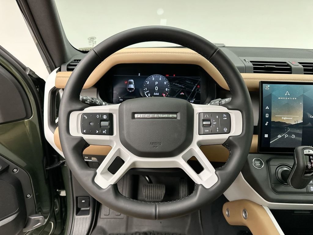 New 2026 Woolstone Green Land Rover X-Dynamic SE image 15