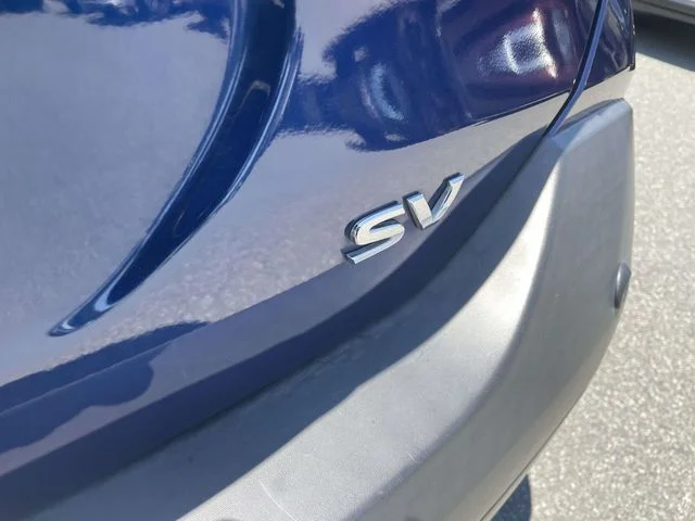 Used 2020 Blue Nissan SV image 8