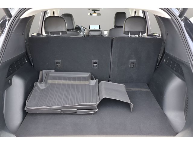 Used 2022 Black Ford SEL image 14