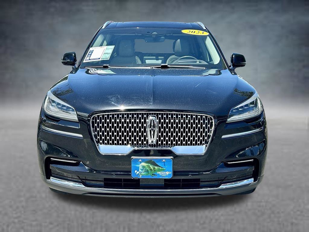 Used 2023 Black Lincoln Reserve image 2