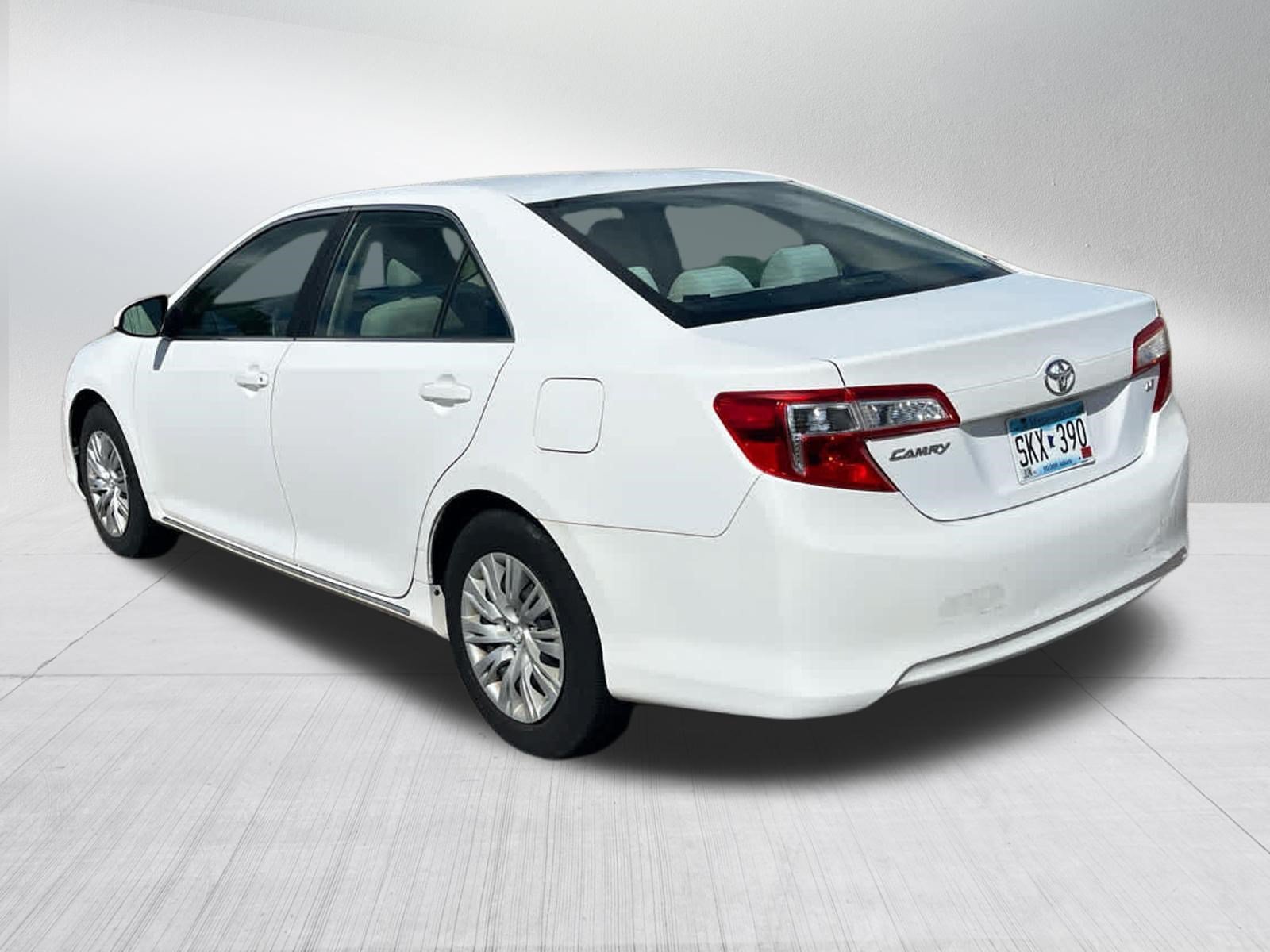 Used 2012 Super White Toyota LE image 12