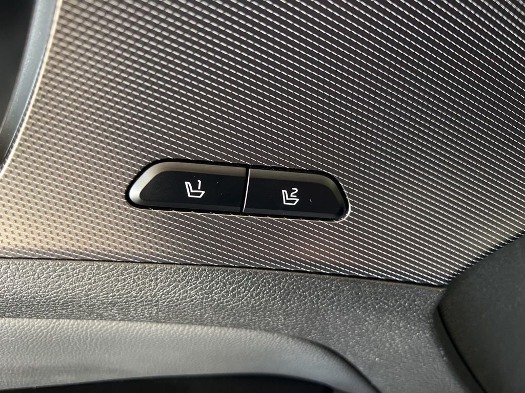 Used 2023 White Kia SX image 8